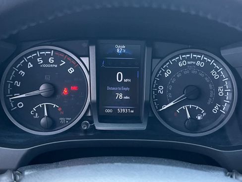 Used 2020 Toyota Tacoma TRD Pro AWD/4WD image 25