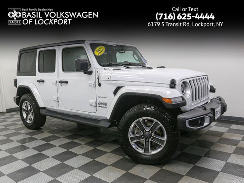 Used 2022 Jeep Wrangler Unlimited Sahara w/ LED Lighting Group AWD/4WD image 1