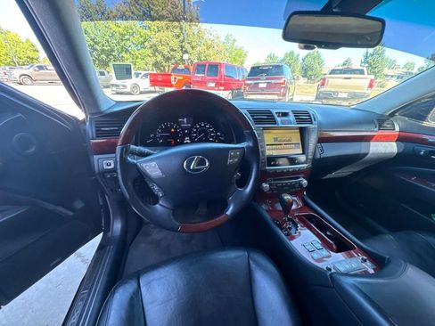 Used 2010 Lexus LS 460 L RWD image 8