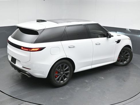 Used 2024 Land Rover Range Rover Sport Dynamic SE image 44