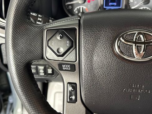 Used 2021 Toyota Tacoma TRD Pro AWD/4WD image 11