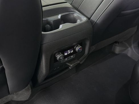 Used 2024 GMC Acadia Elevation FWD image 29