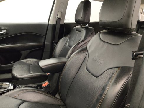 Used 2021 Jeep Compass Limited FWD image 17