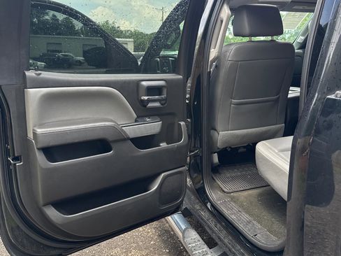 Used 2017 Chevrolet Silverado 1500 LTZ Z71 w/ LTZ Plus Package AWD/4WD image 13