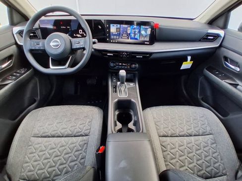 Certified 2026 Nissan Kicks SV w/ SV Premium Package FWD image 18