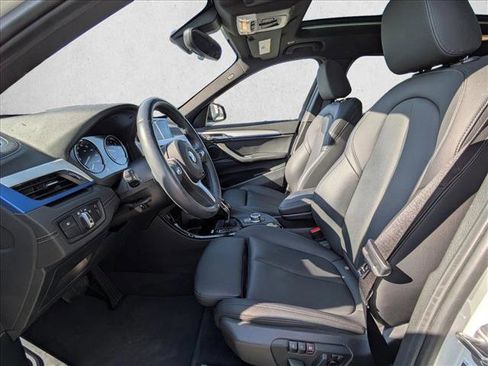 Used 2021 BMW X1 sDrive28i w/ M Sport Package image 14