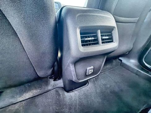 Certified 2024 Chevrolet Equinox LS FWD image 20
