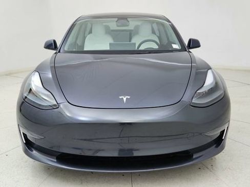 Used 2023 Tesla Model 3 Standard Range image 13