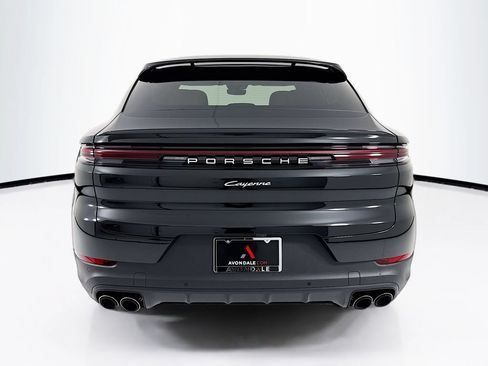 New 2026 Porsche Cayenne Coupe AWD/4WD image 10