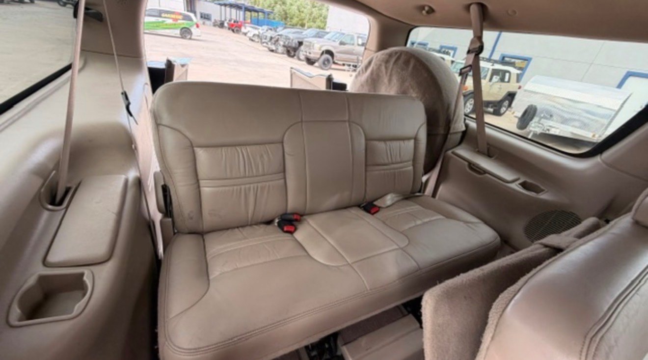 Used 2001 Ford Excursion Limited AWD/4WD image 8