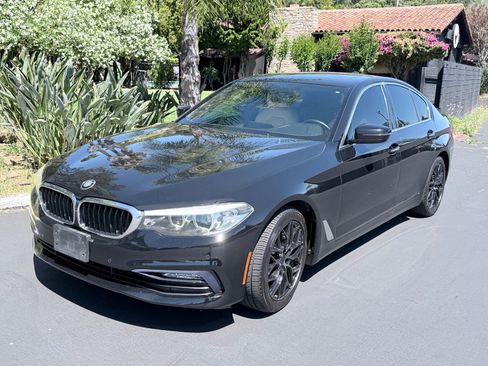 Used 2018 BMW 530i RWD image 1