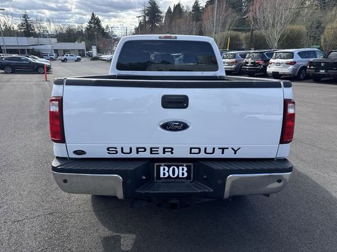 Used 2011 Ford F350 4x4 Crew Cab Super Duty image 6