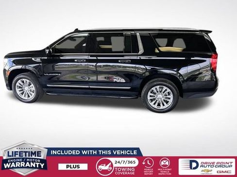 Used 2023 GMC Yukon XL SLT w/ SLT Premium Package AWD/4WD image 6