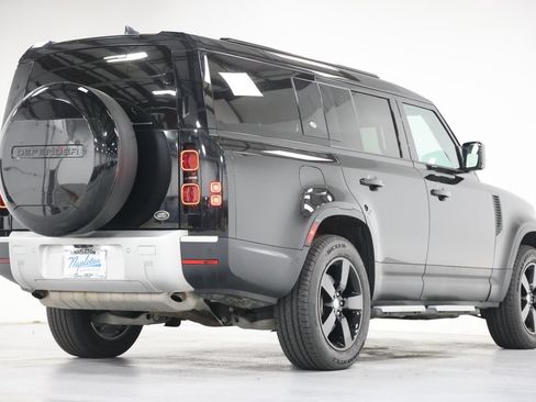 Used 2023 Land Rover Defender 130 SE AWD/4WD image 16
