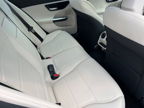 Certified 2026 Mercedes-Benz C 300 4MATIC Sedan image 18