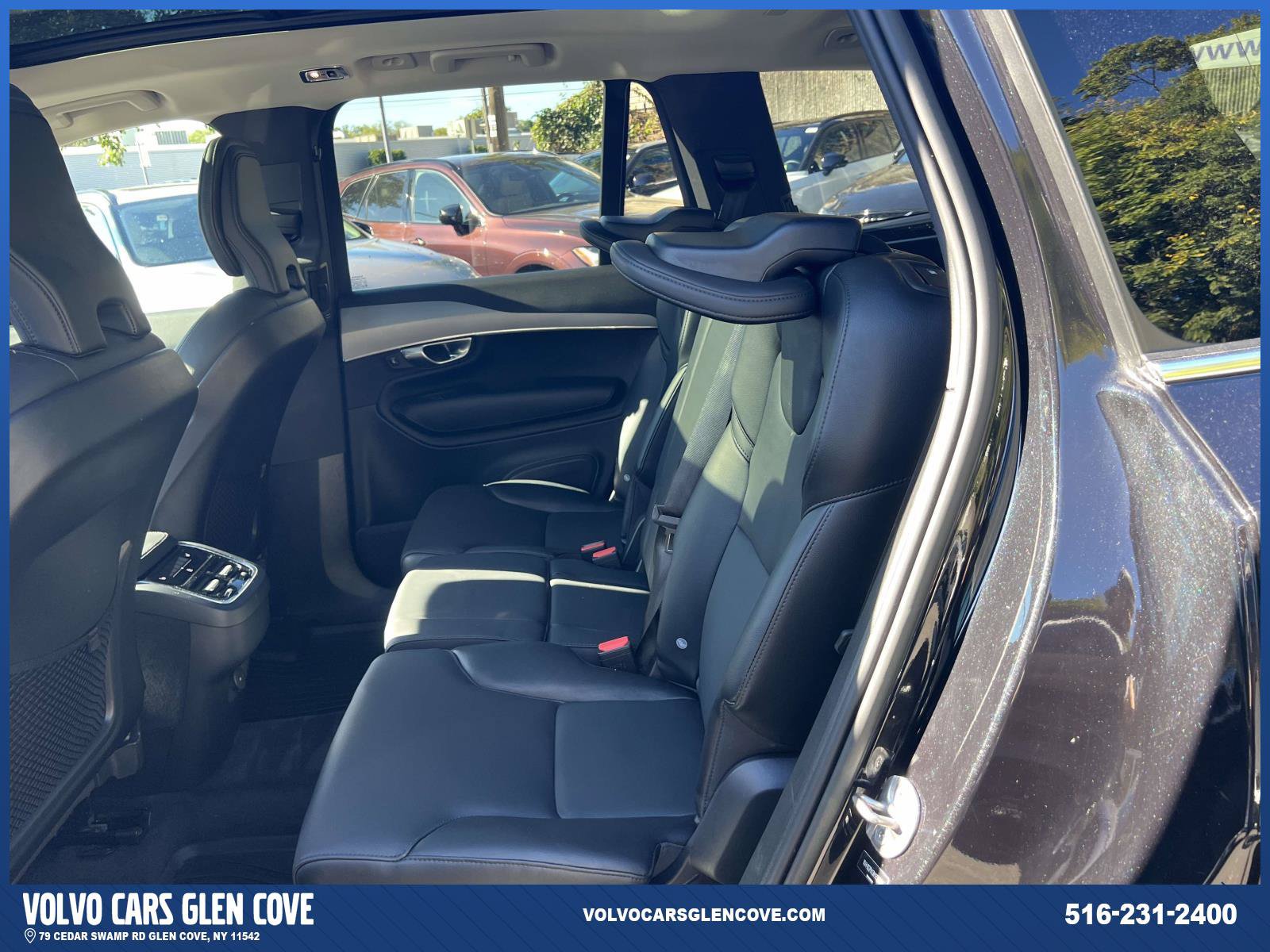 Used 2022 Volvo XC90 T5 Momentum AWD/4WD image 14