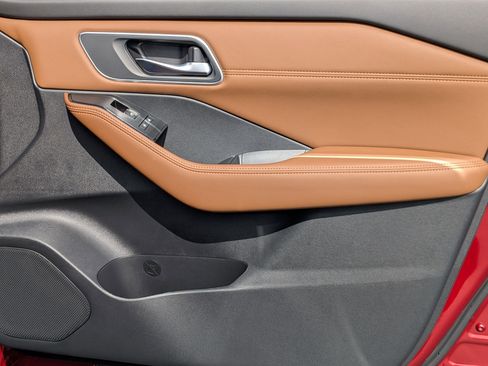 New 2026 Nissan Rogue Platinum w/ Platinum Premium Package image 32