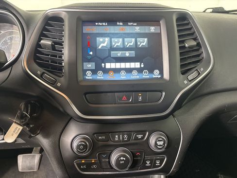 Used 2022 Jeep Cherokee Latitude w/ Sun & Sound Group AWD/4WD image 15