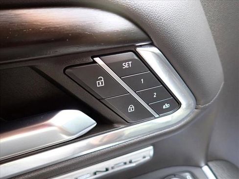 Used 2024 GMC Sierra 1500 Denali w/ Denali Reserve Package image 18