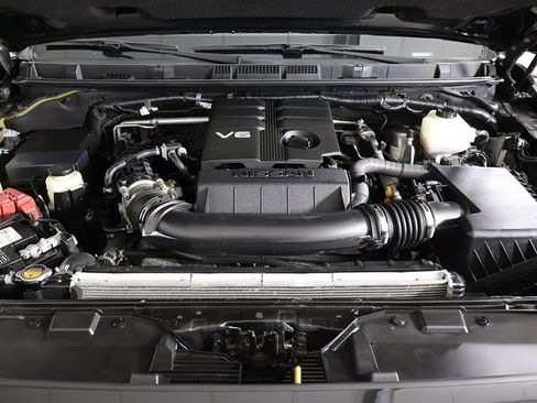 Used 2022 Nissan Frontier SV image 16