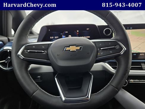 Used 2024 Chevrolet Equinox EV LT image 17