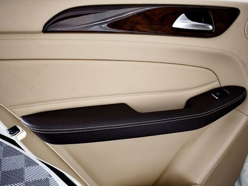 Used 2016 Mercedes-Benz GLE 300d 4MATIC image 39