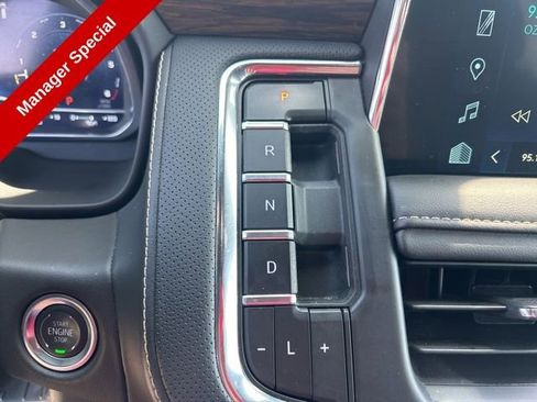 Used 2024 Chevrolet Suburban Premier AWD/4WD image 26