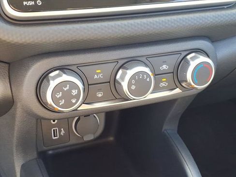 Used 2025 Nissan Kicks Play S FWD image 20