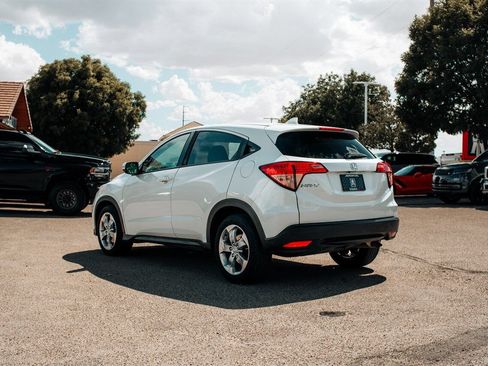 Used 2017 Honda HR-V EX image 5