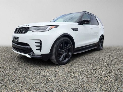 Used 2025 Land Rover Discovery Dynamic SE AWD/4WD image 7