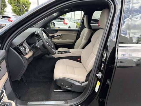 New 2026 Volvo XC90 T8 Plus AWD/4WD image 13