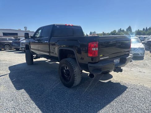 Used 2016 GMC Sierra 2500 Denali w/ Duramax Plus Package AWD/4WD image 7