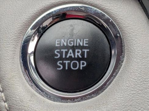 Used 2018 Toyota RAV4 XLE image 18