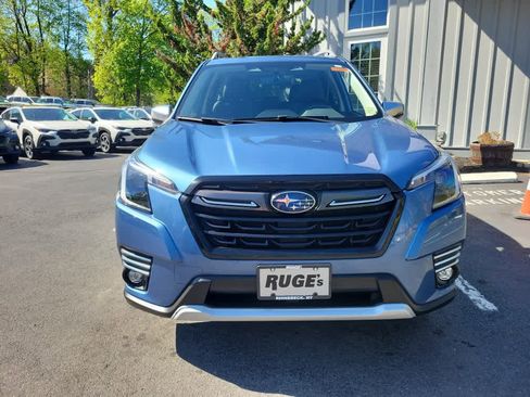 Used 2022 Subaru Forester Touring AWD/4WD image 9