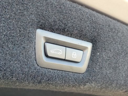 Certified 2025 BMW 740i 740i image 8