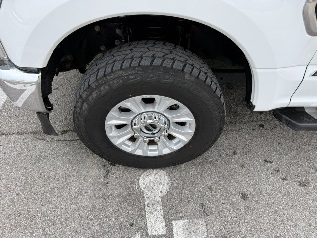 Used 2022 Ford F250 XLT w/ FX4 Off-Road Package AWD/4WD image 6