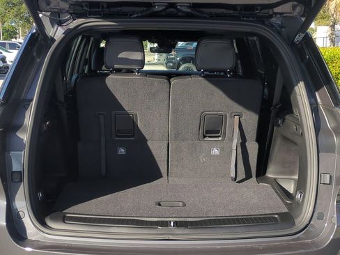 New 2025 Jeep Grand Cherokee L Altitude AWD/4WD image 13