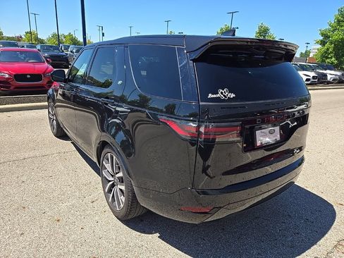 Used 2024 Land Rover Discovery Dynamic SE AWD/4WD image 7
