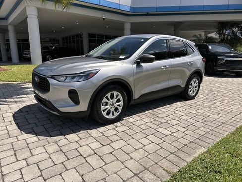 Used 2023 Ford Escape Active FWD image 21