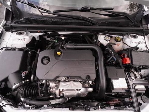 Used 2023 Chevrolet Malibu LT image 9