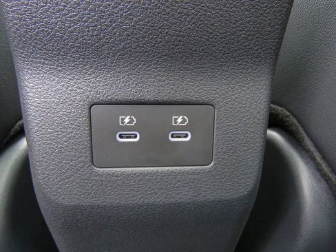 Certified 2025 Nissan Kicks SR w/ SR Premium Package AWD/4WD image 35
