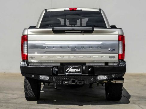 Used 2017 Ford F250 Platinum w/ Platinum Ultimate Package image 10