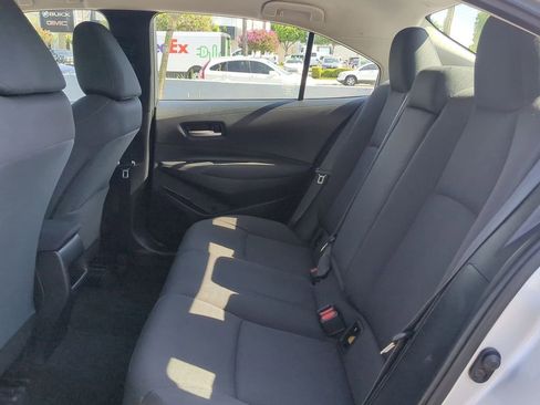 Used 2021 Toyota Corolla LE FWD image 24