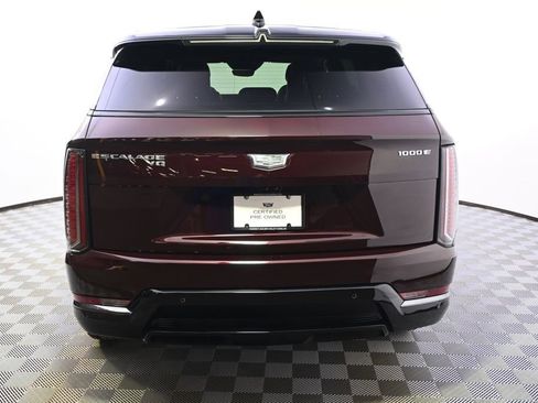Certified 2025 Cadillac Escalade IQ Sport 2 AWD/4WD image 5
