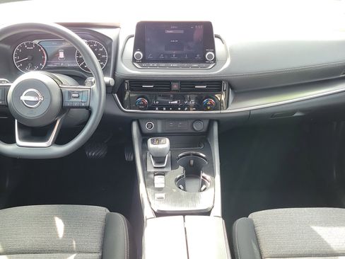 Used 2023 Nissan Rogue SV FWD image 14