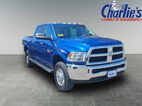 Used 2018 RAM 2500 SLT w/ Snow Chief Group AWD/4WD image 3