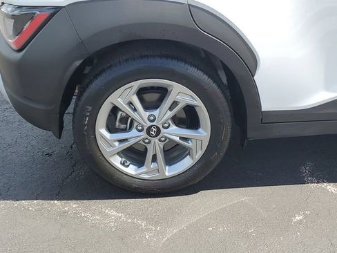 Certified 2023 Hyundai Kona SEL AWD/4WD image 5