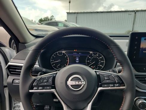 New 2026 Nissan Altima 2.5 SR FWD image 13