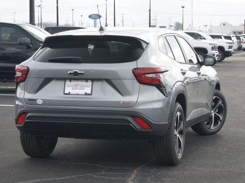 New 2026 Chevrolet Trax RS w/ Sunroof Package image 10