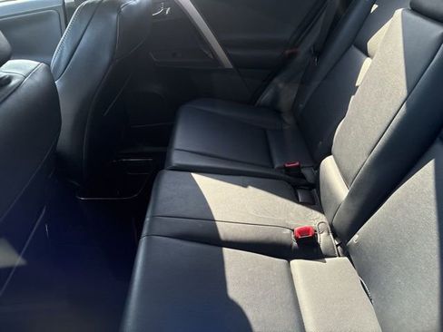 Used 2013 Toyota RAV4 Limited image 9